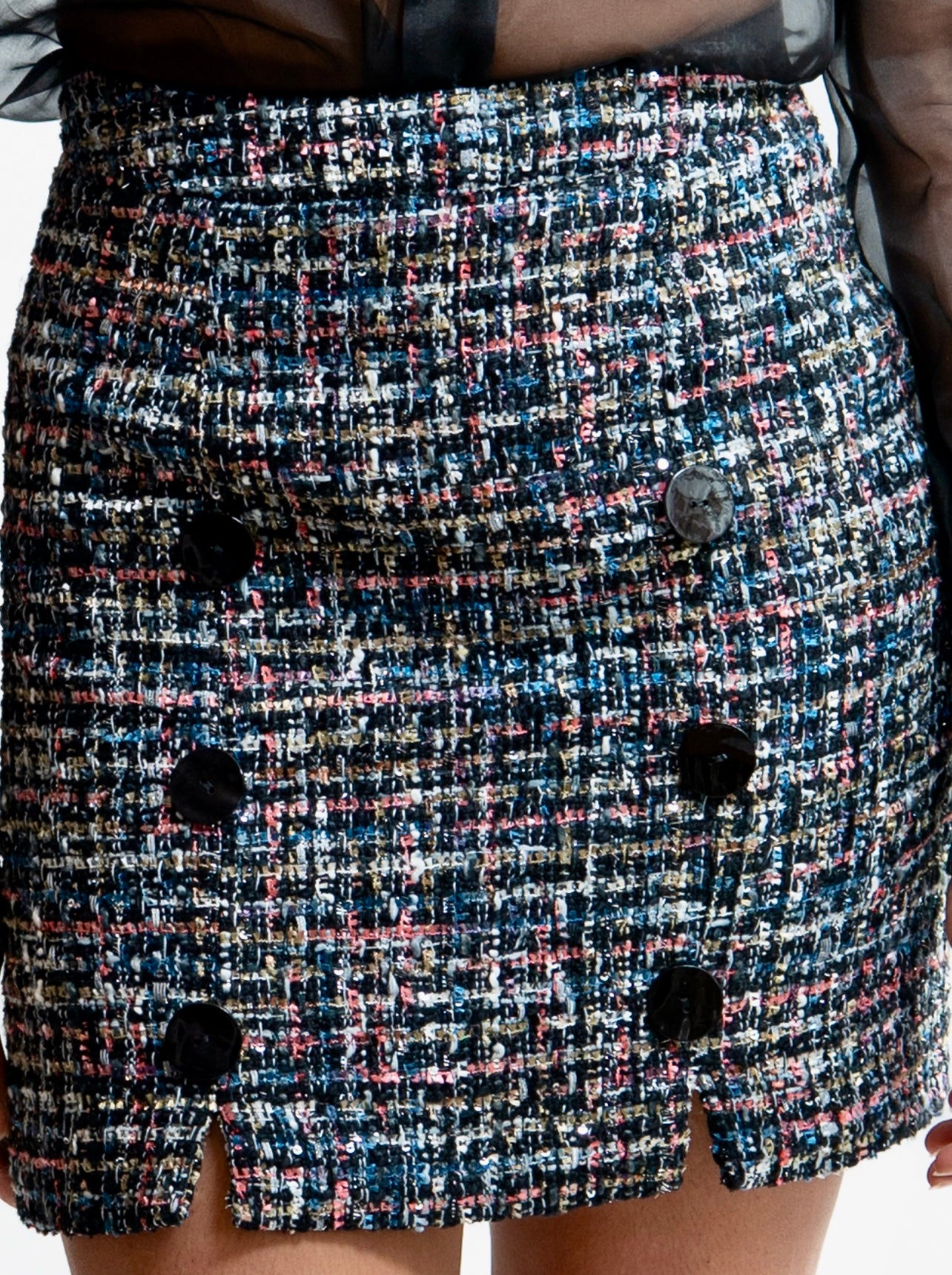 MONTAIGNE black mini skirt in multicolor tweed, genuine black mother-of-pearl buttons