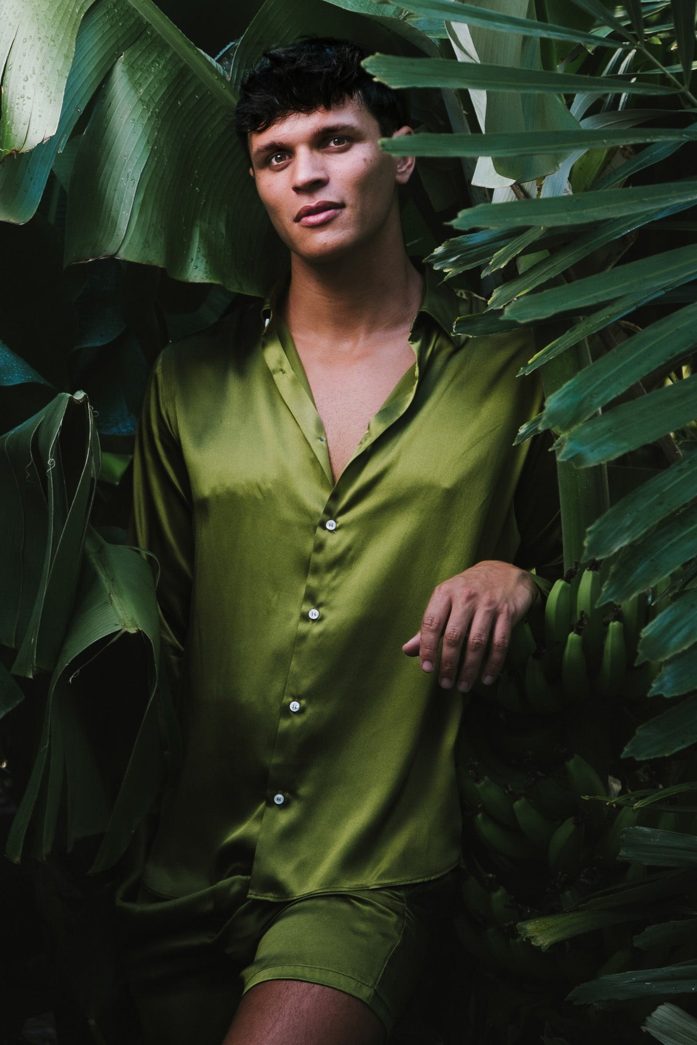 BOYFRIEND shirt silk olive